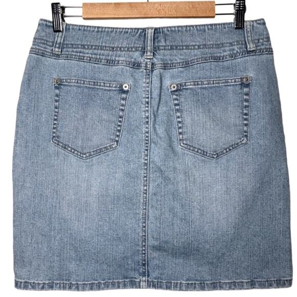 Loft Jean Denim mini skirt Women's Size 4 Blue Medium Wash Flower Embroidery y2k - Picture 3 of 13